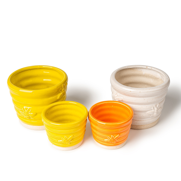 Сіздің кеңістігіңіз бен сыйлықтарыңызды көтергіңіз келе ме? Бұл аралардағы керамикалық шамды қолданып көріңіз