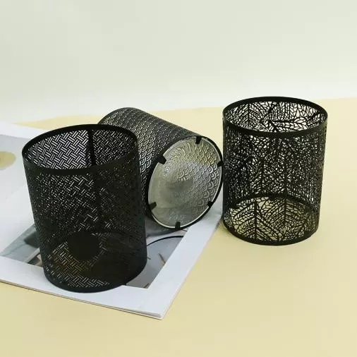 Қара металл шам ұстағыш